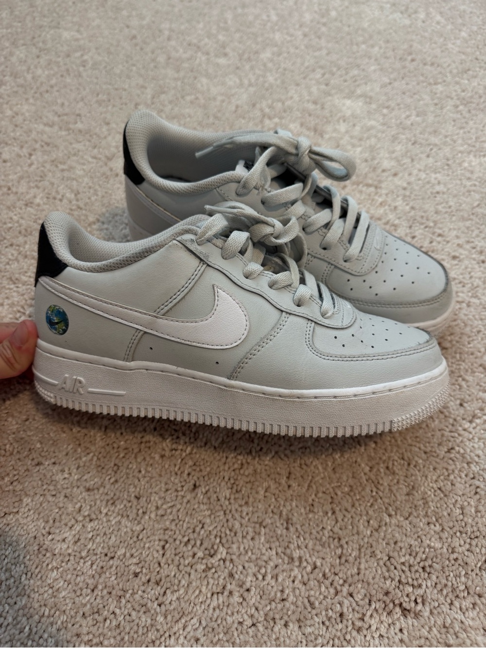 Nike AF1 6Y Low Sneakers — Light Gray